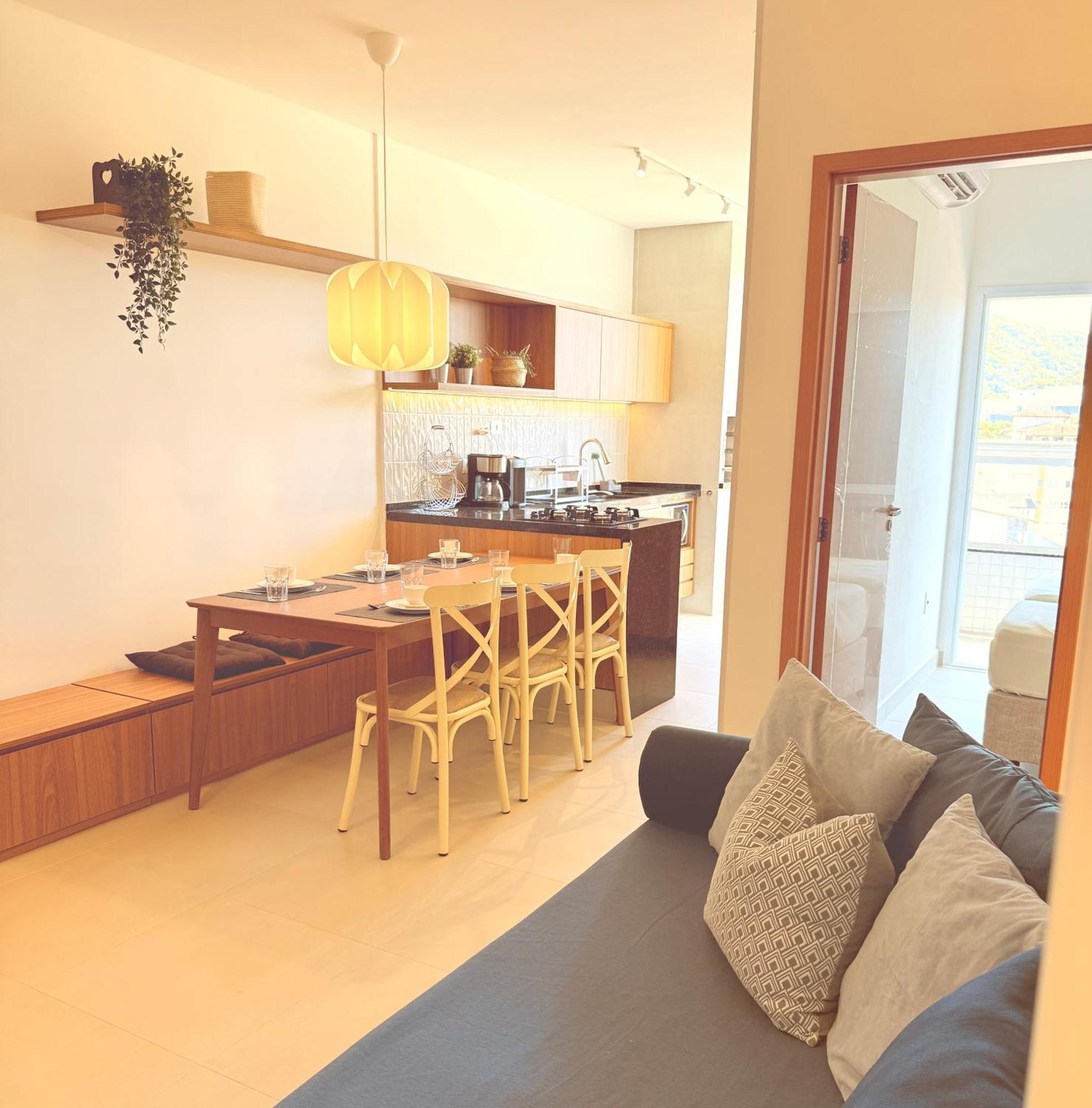 Apartamento Toninhas 4 Min A Pe Ate A Praia, Piscina, Churrasqueira E Ar Condicionado Ubatuba