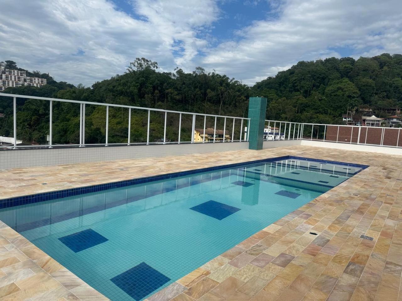 Toninhas 4 Min A Pe Ate A Praia, Piscina, Churrasqueira E Ar Condicionado Ubatuba