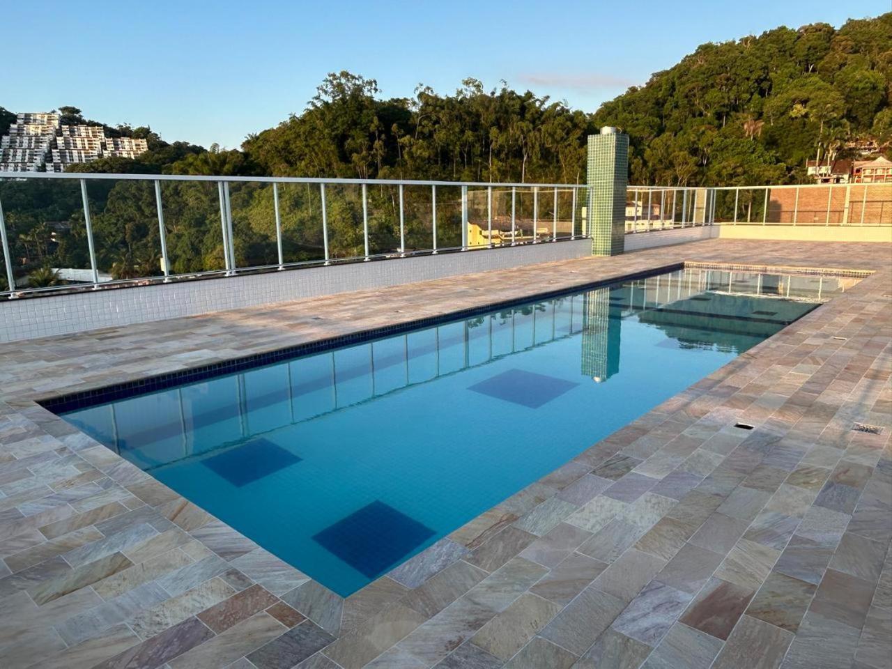 Apartamento Toninhas 4 Min A Pe Ate A Praia, Piscina, Churrasqueira E Ar Condicionado *